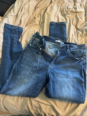 KanCan Women's Skinny Jeans in Dark Blue Wash